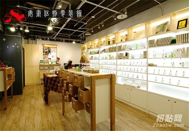 高档化妆品店装修图